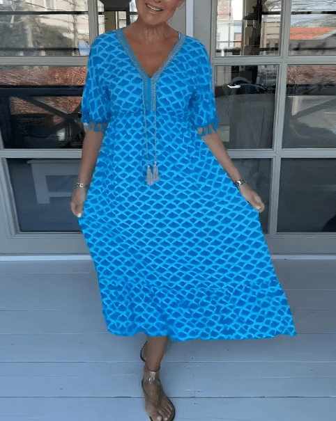Della | Comfortable Loose Fit V-Neck Midi Dress