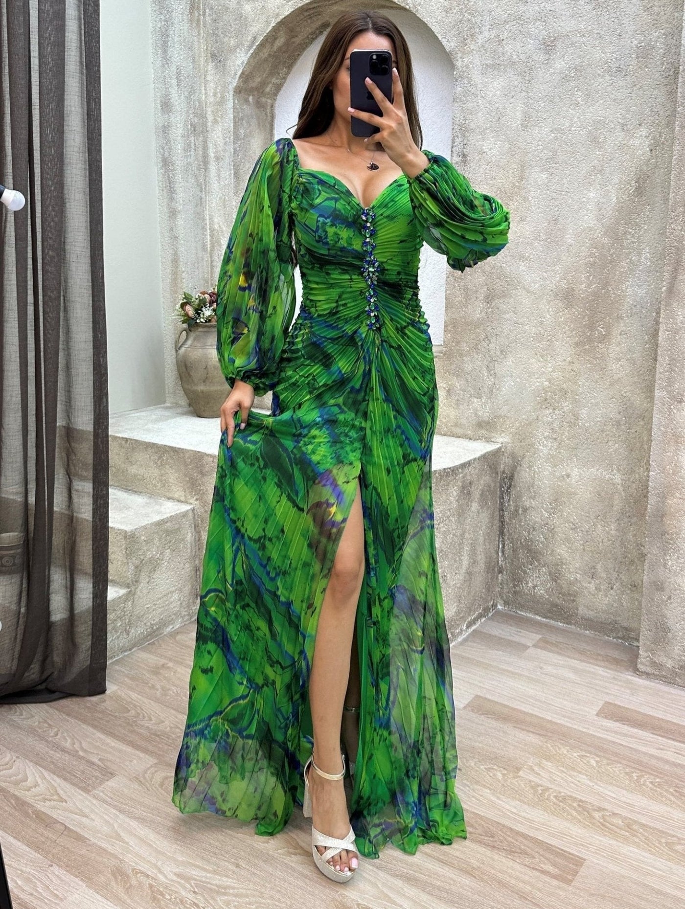Jessie | Elegant V-Neck Dress